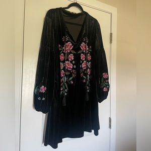 Black velvet Umgee dress